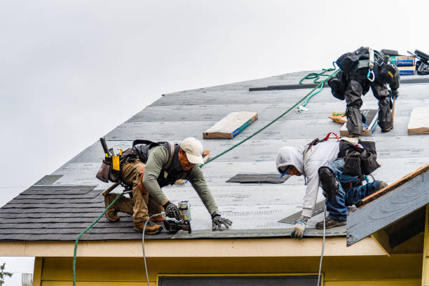 Professional Gutter Installation technician working in Grand River, OH
